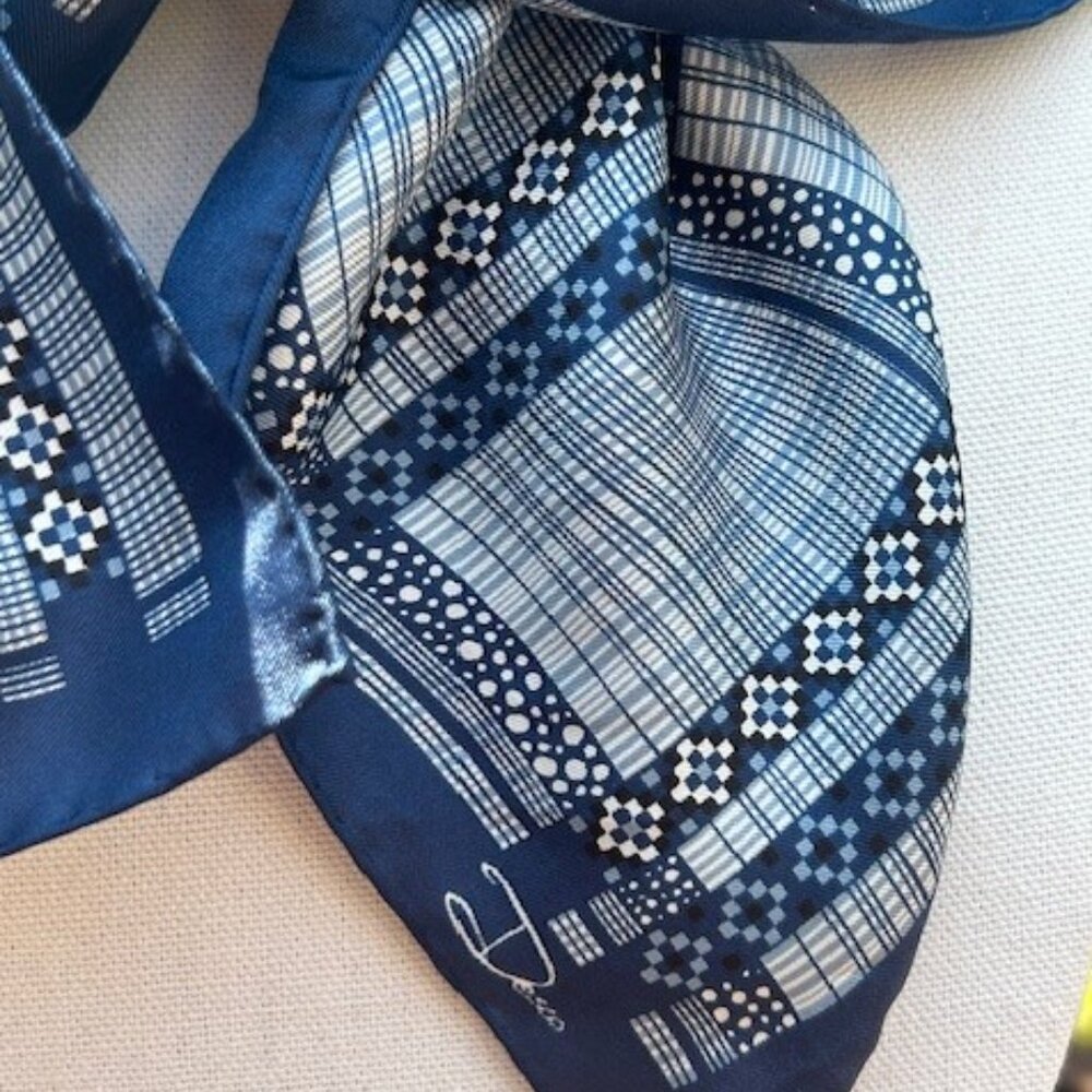 DESCO 100% Silk Blue White Striped Square SCARF - Picture 4 of 7